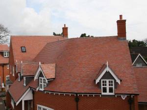 A Quantum homes development with Red Blue Blend roof tiles